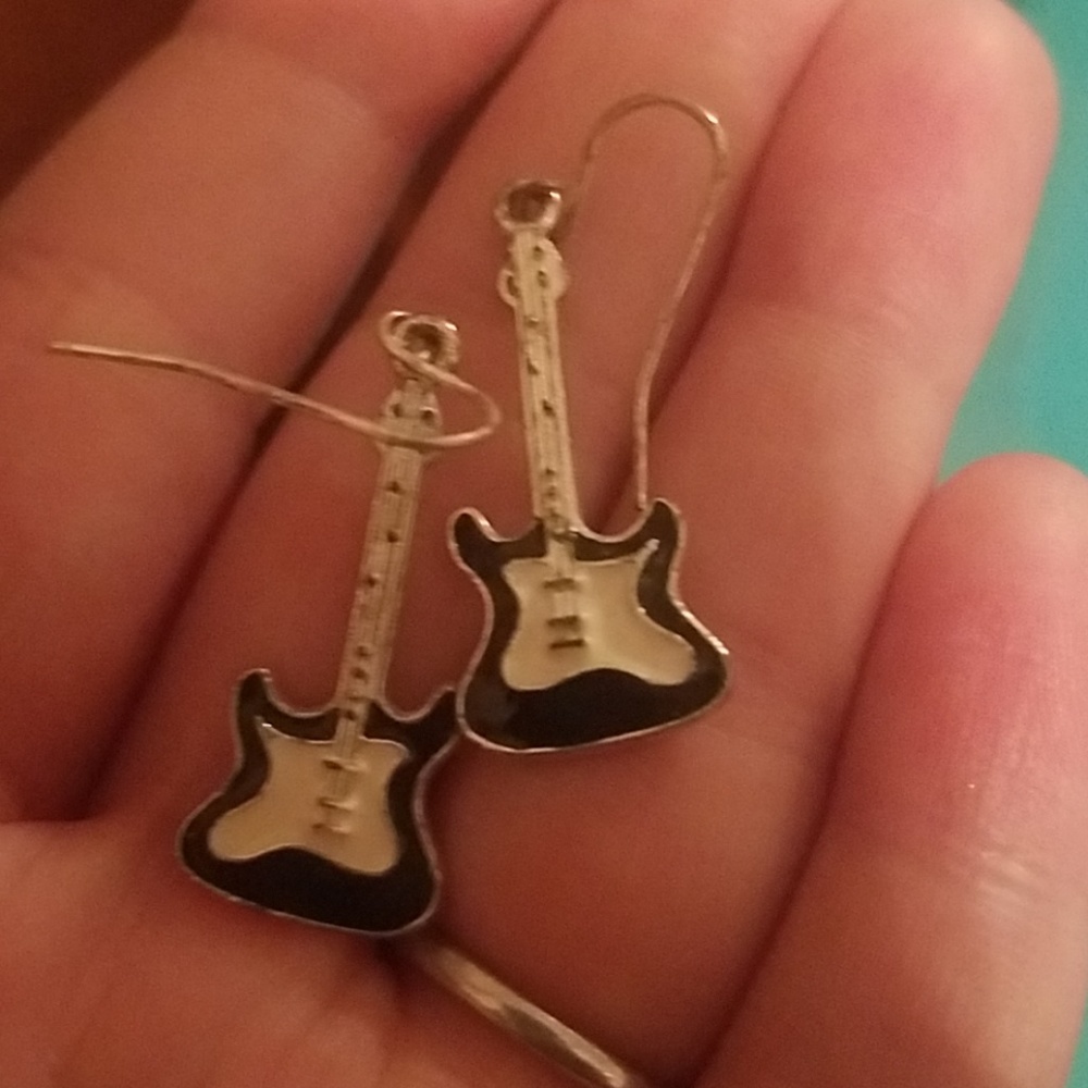 Guitar earrings